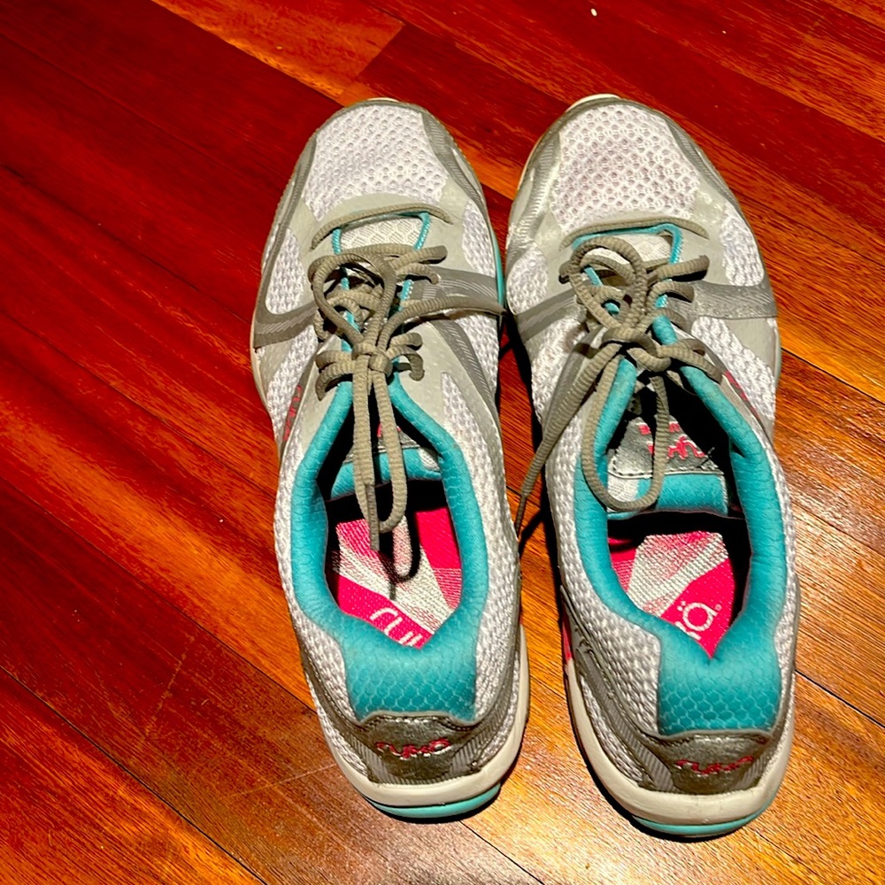 Worn once ryka running shoes!
